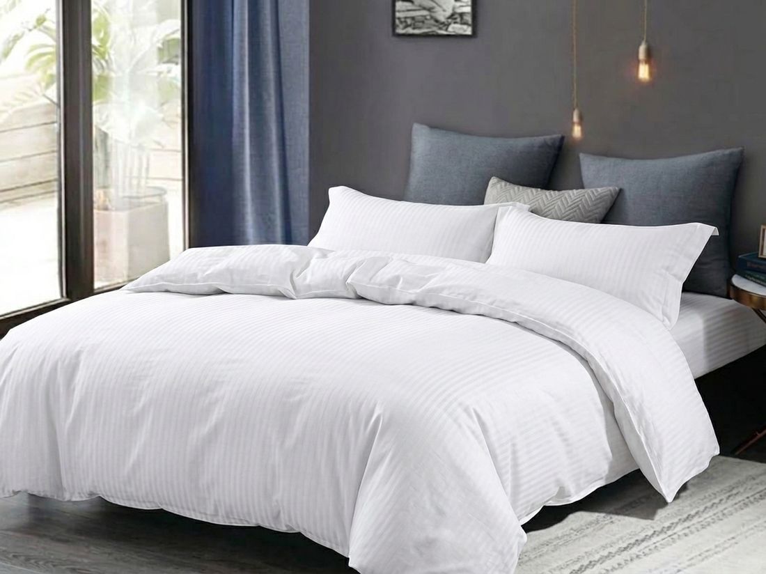 Sprei katun premium putih klasik